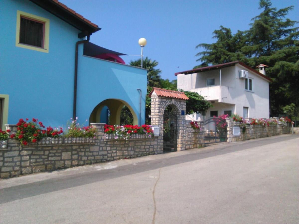 Apartments Ljubic Tar-Vabriga エクステリア 写真