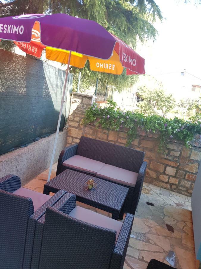 Apartments Ljubic Tar-Vabriga エクステリア 写真