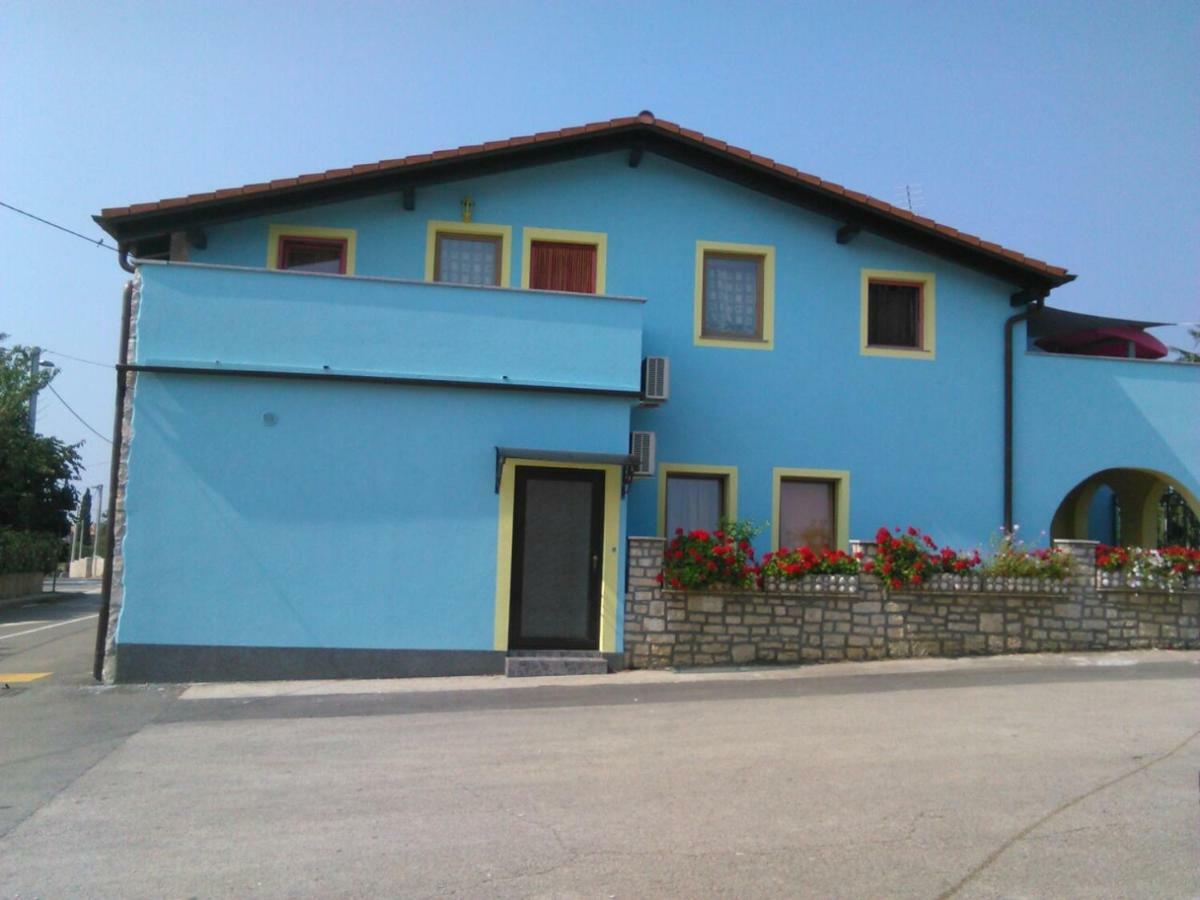 Apartments Ljubic Tar-Vabriga エクステリア 写真