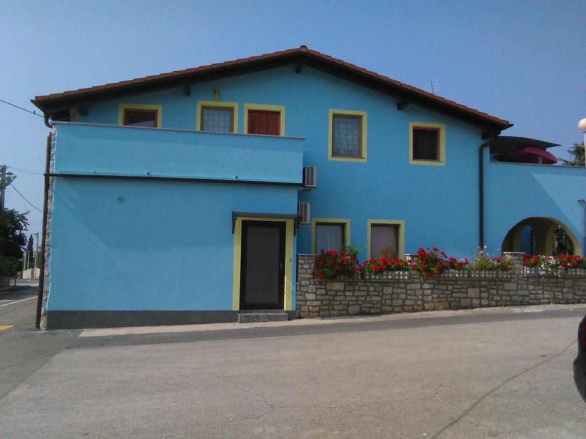 Apartments Ljubic Tar-Vabriga エクステリア 写真