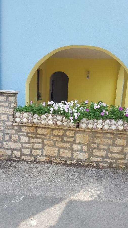 Apartments Ljubic Tar-Vabriga エクステリア 写真